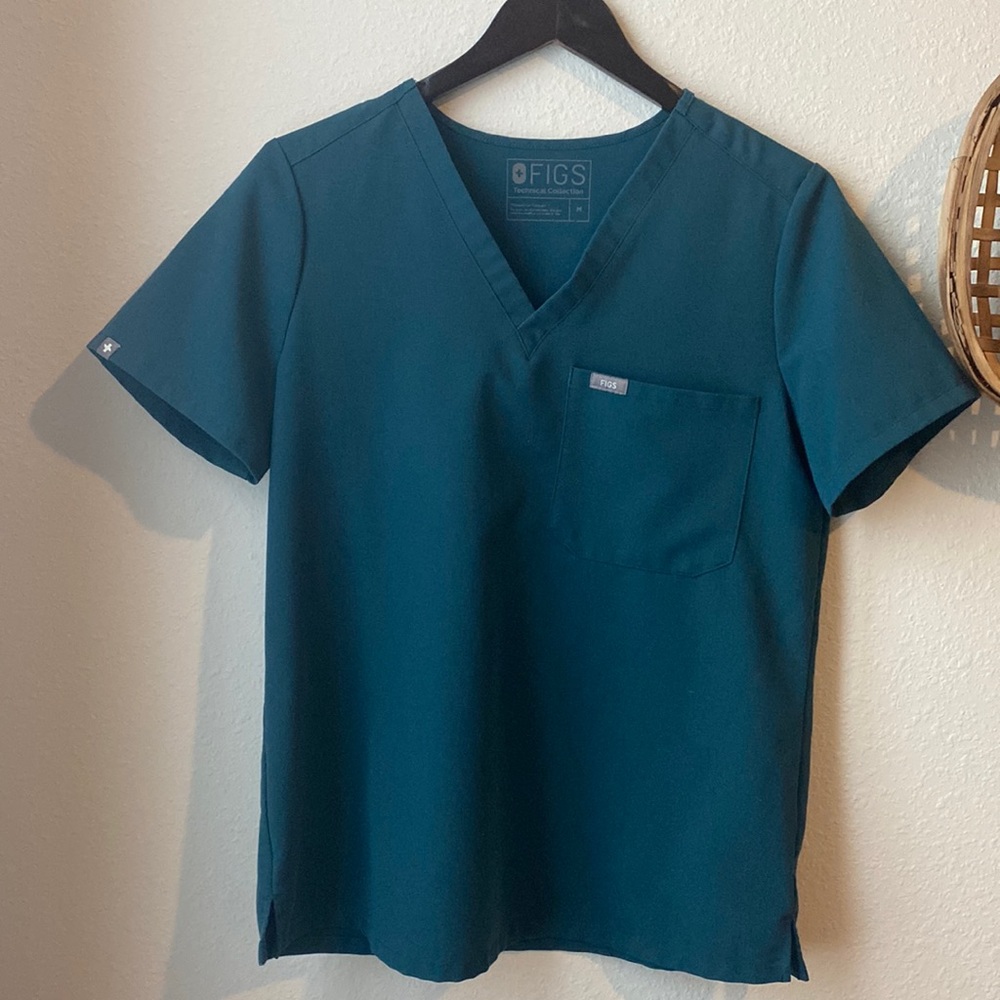 Figs scrubs